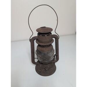 VTG Dietz No. 2 D-Lite Kerosene Oil  Lantern Embossed Globe